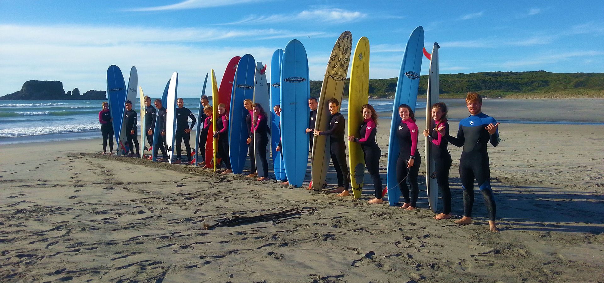 surfing in new zealand